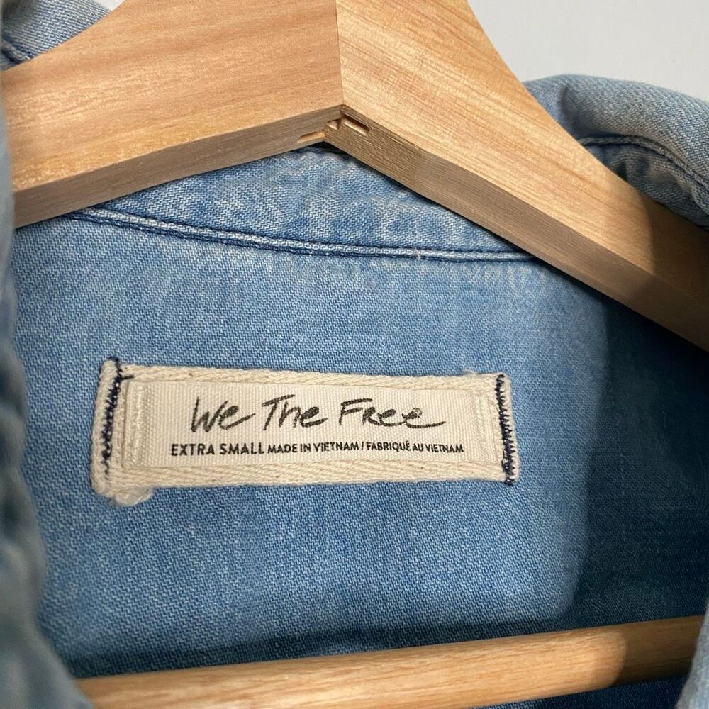Free People with Love Denim Button Down XS - Picture 7 of 9